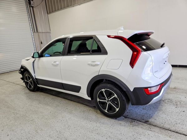 2026 KIA NIRO LX