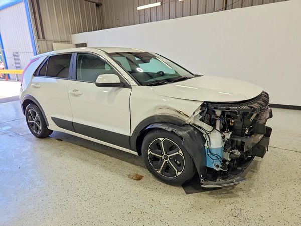 2026 KIA NIRO LX