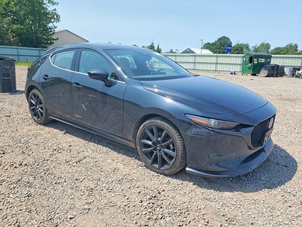 2023 MAZDA 3 Premium Plus Package