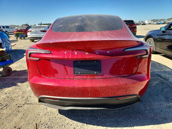 2025 TESLA MODEL 3