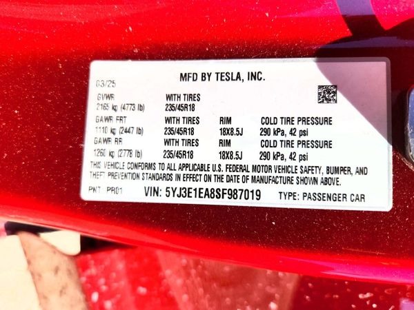 2025 TESLA MODEL 3