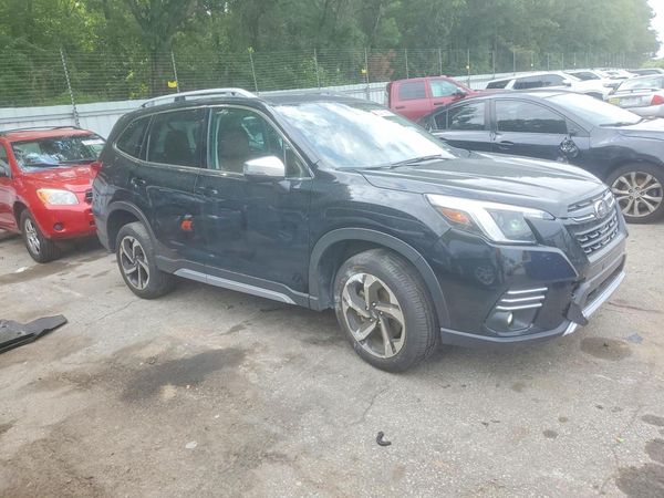 2024 SUBARU FORESTER Touring