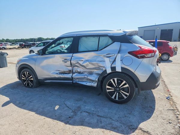 2020 NISSAN KICKS