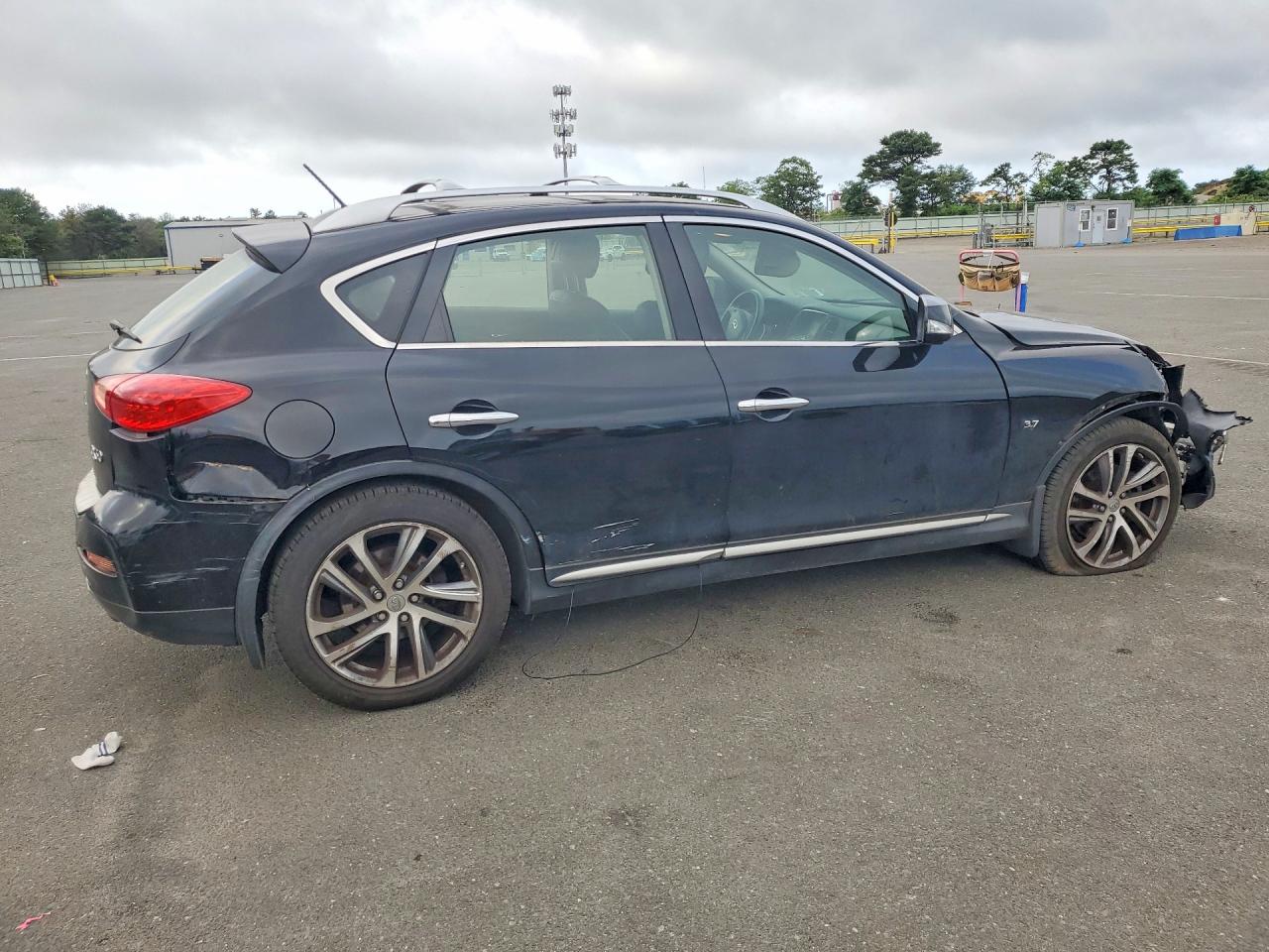 2017 INFINITI QX50