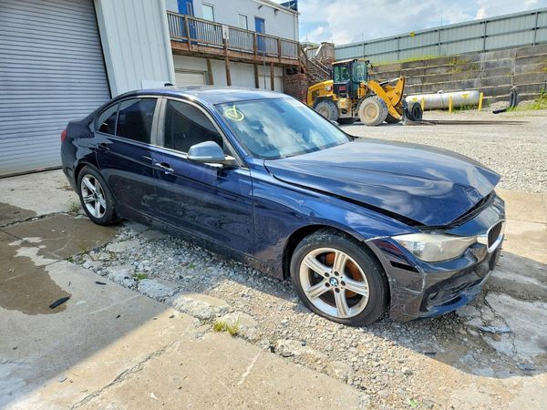 2013 BMW 3 SERIES — Passenger 3/4