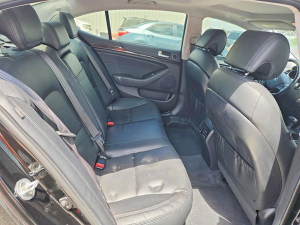 2016 KIA CADENZA Luxury