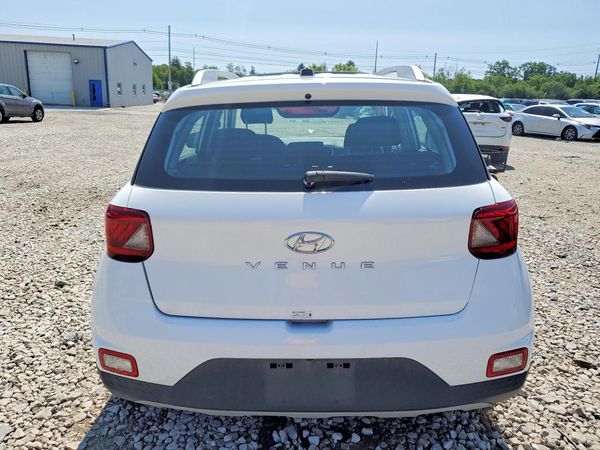 2025 HYUNDAI VENUE SEL, Limited — DIRR