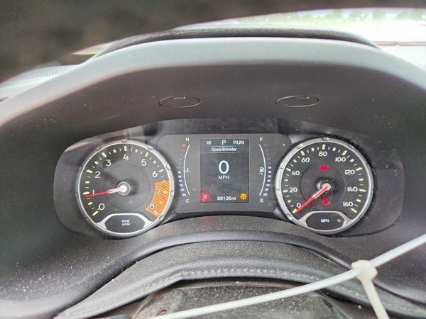 2019 JEEP RENEGADE LATITUDE 4X2