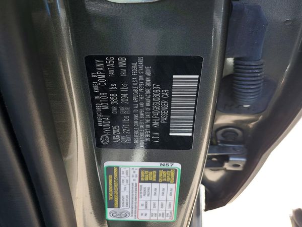 2025 HYUNDAI ELANTRA Limited