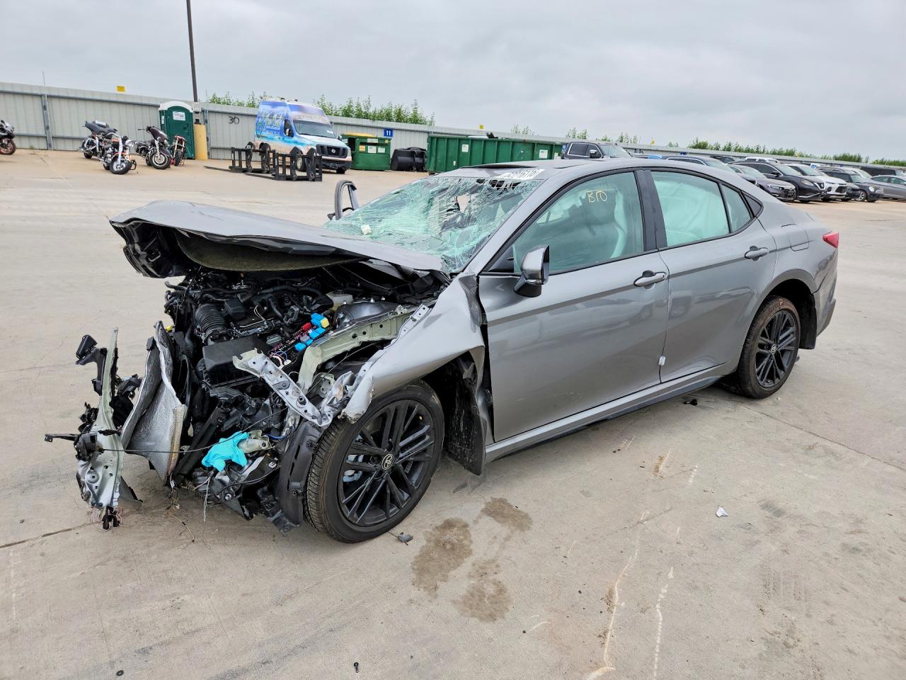2026 TOYOTA CAMRY — Front 3/4