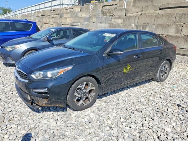 2021 KIA FORTE FE, LXS