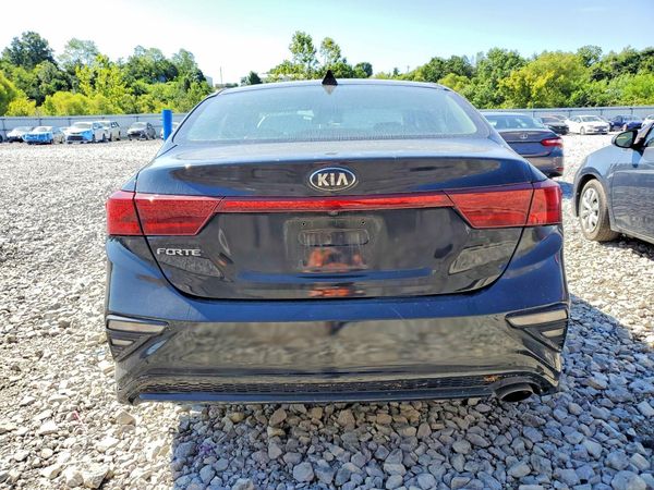 2021 KIA FORTE FE, LXS