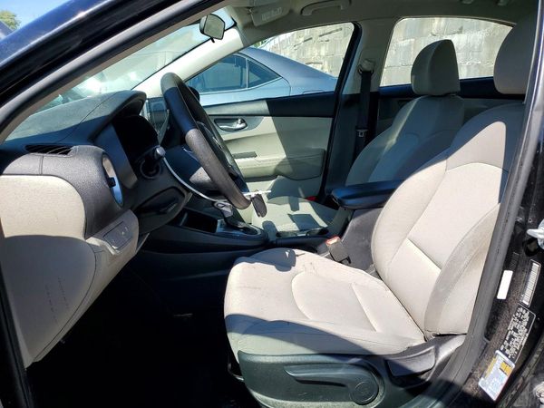 2021 KIA FORTE FE, LXS