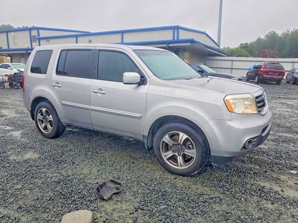 2015 HONDA PILOT SE