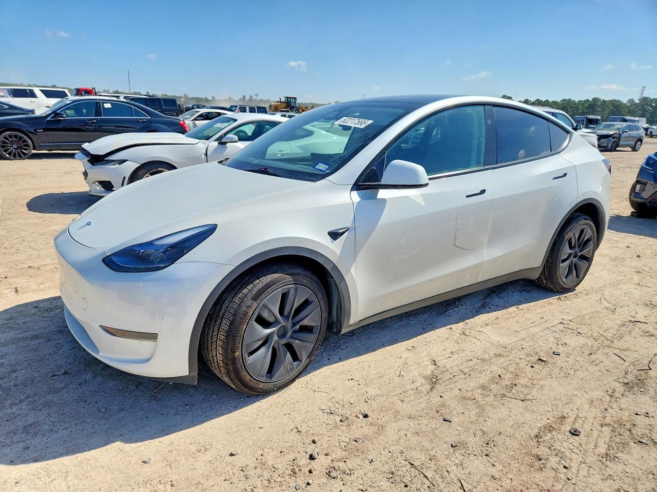 2025 TESLA MODEL Y