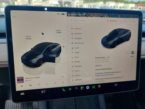 2024 TESLA MODEL Y