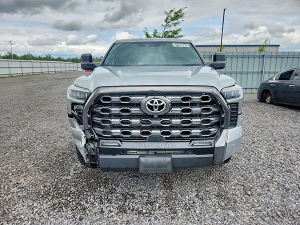 2022 TOYOTA TUNDRA Platinum