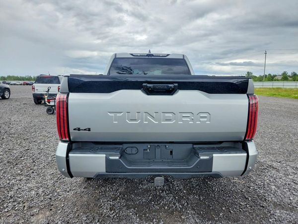 2022 TOYOTA TUNDRA Platinum