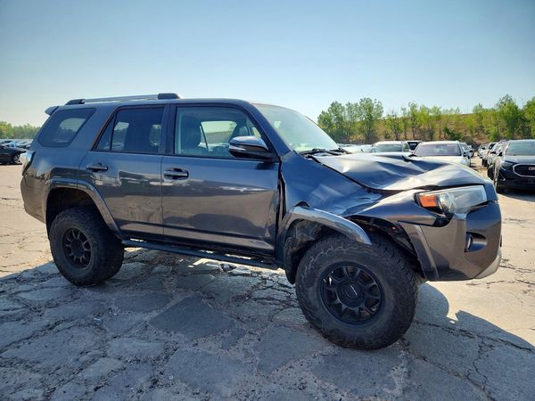 2016 TOYOTA 4RUNNER