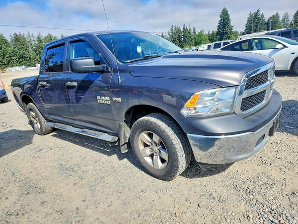 2014 RAM 1500 ST CREW CAB 4X4