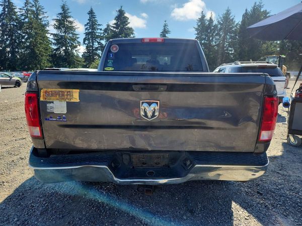 2014 RAM 1500 ST CREW CAB 4X4