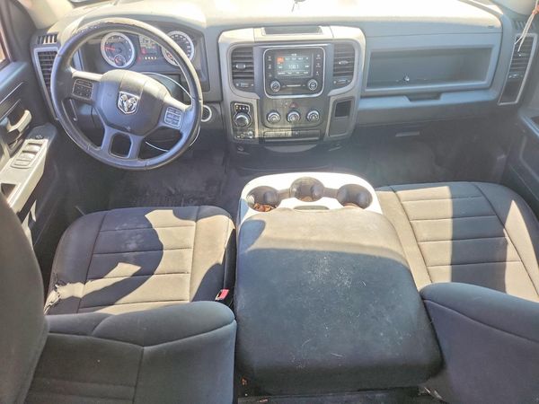 2014 RAM 1500 ST CREW CAB 4X4