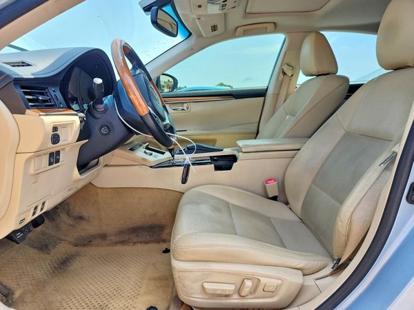 2014 LEXUS ES 300h