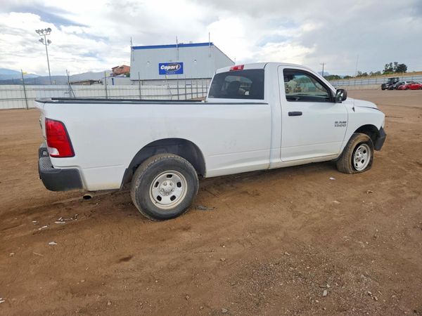 2016 RAM 1500 ST