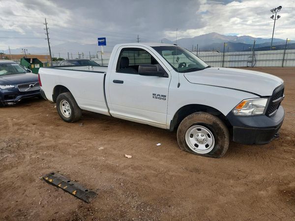 2016 RAM 1500 ST