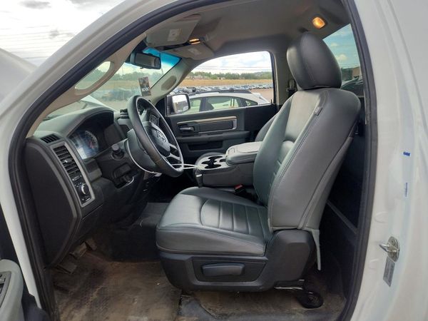 2016 RAM 1500 ST