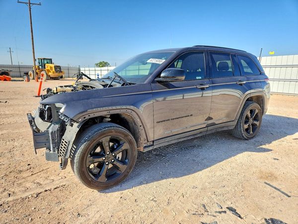 2022 JEEP GRAND CHEROKEE LAREDO 4X4