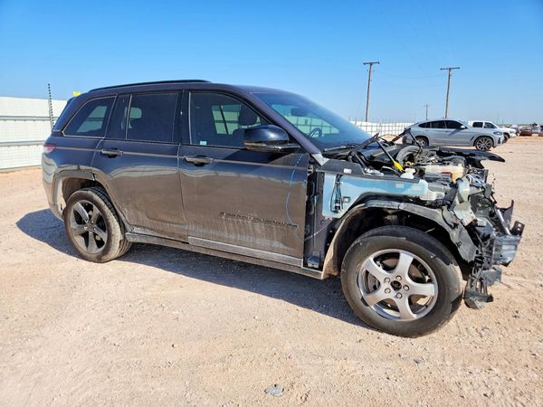 2022 JEEP GRAND CHEROKEE LAREDO 4X4