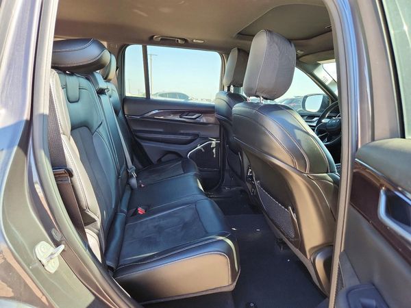 2022 JEEP GRAND CHEROKEE LAREDO 4X4