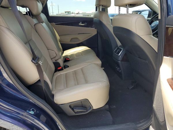 2017 KIA SORENTO