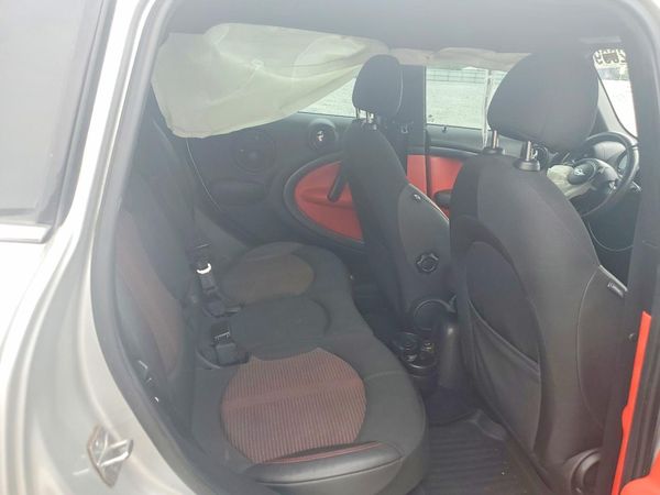 2014 MINI COOPER