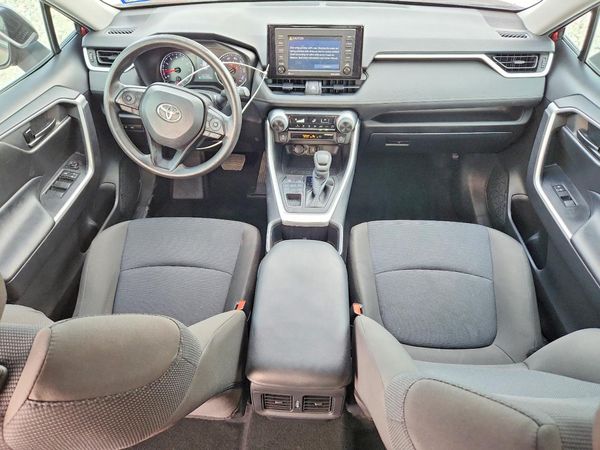 2022 TOYOTA RAV4 LE