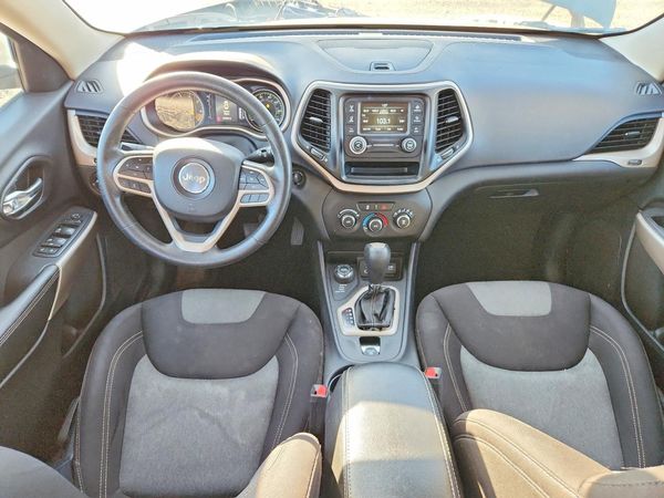 2017 JEEP CHEROKEE Sport — CKPT