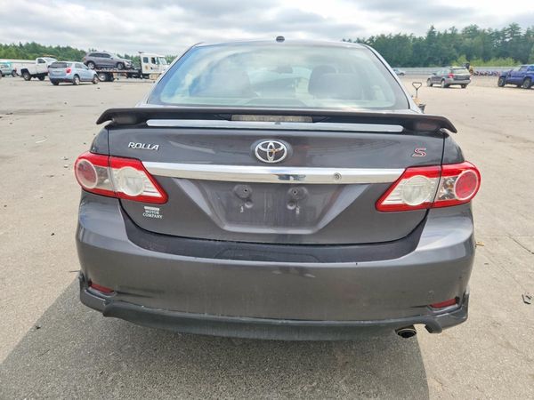 2013 TOYOTA COROLLA