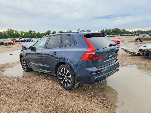 2025 VOLVO XC60 Plus Dark