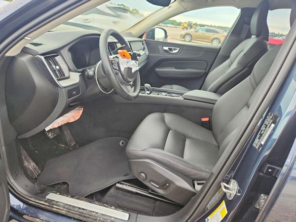 2025 VOLVO XC60 Plus Dark