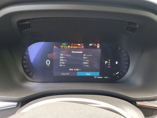 2025 VOLVO XC60 Plus Dark