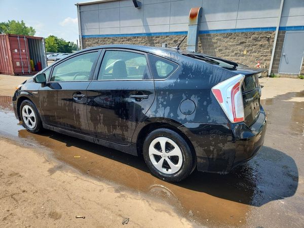 2015 TOYOTA PRIUS