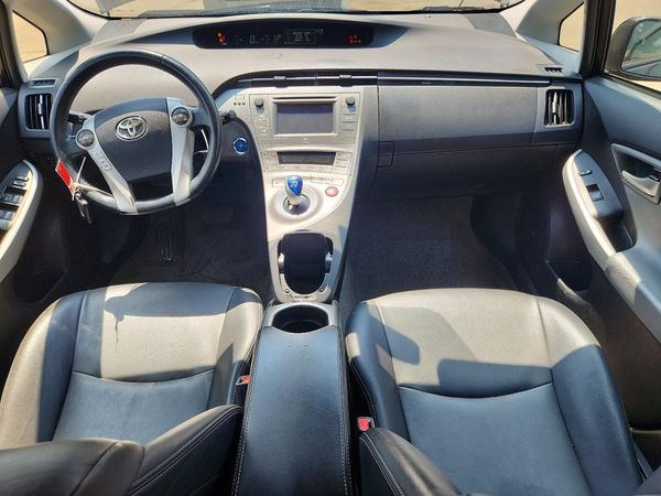 2015 TOYOTA PRIUS