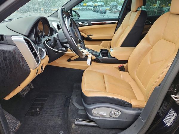 2016 PORSCHE CAYENNE