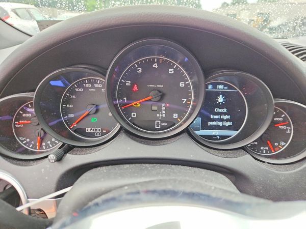 2016 PORSCHE CAYENNE