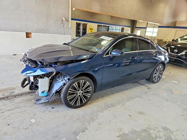 2021 MERCEDES-BENZ CLA-CLASS CLA250 — Front 3/4