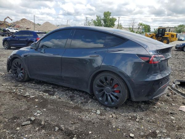 2024 TESLA MODEL Y