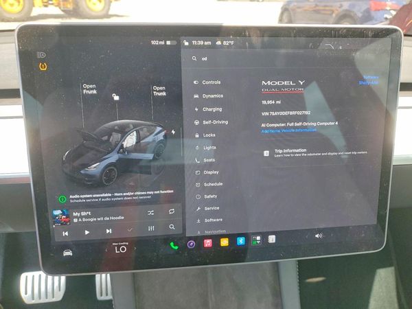 2024 TESLA MODEL Y