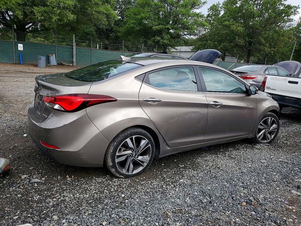 2015 HYUNDAI ELANTRA
