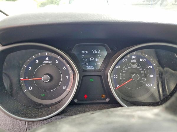 2015 HYUNDAI ELANTRA